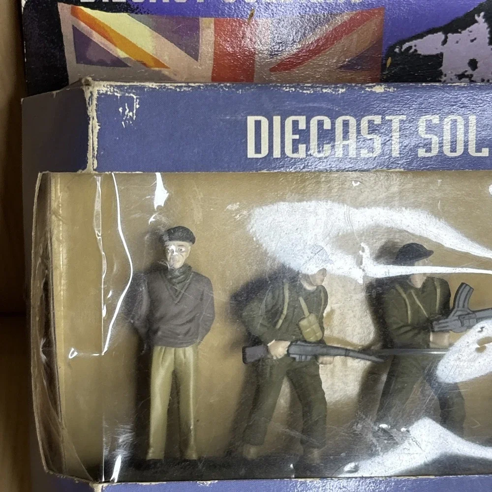 Vintage Blue Box Elite Command Biecast Soldiers British Soldier Collector Series